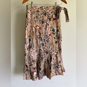 Zara floral linen wrap around skirt size small. Good condition